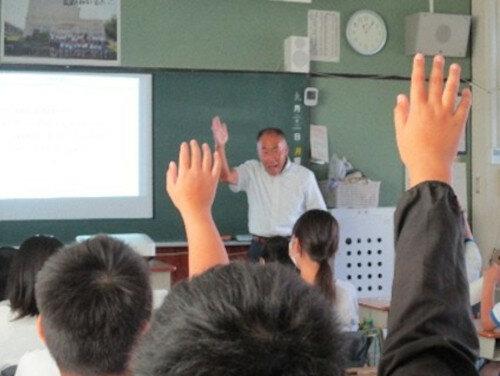 豊橋市立牟呂小学校で学生支援統括センター 大門裕之 教授が出前授業を行いました