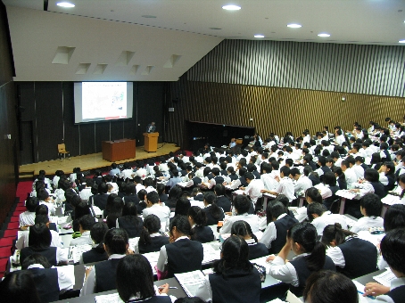 大貝先生ご講演.JPG